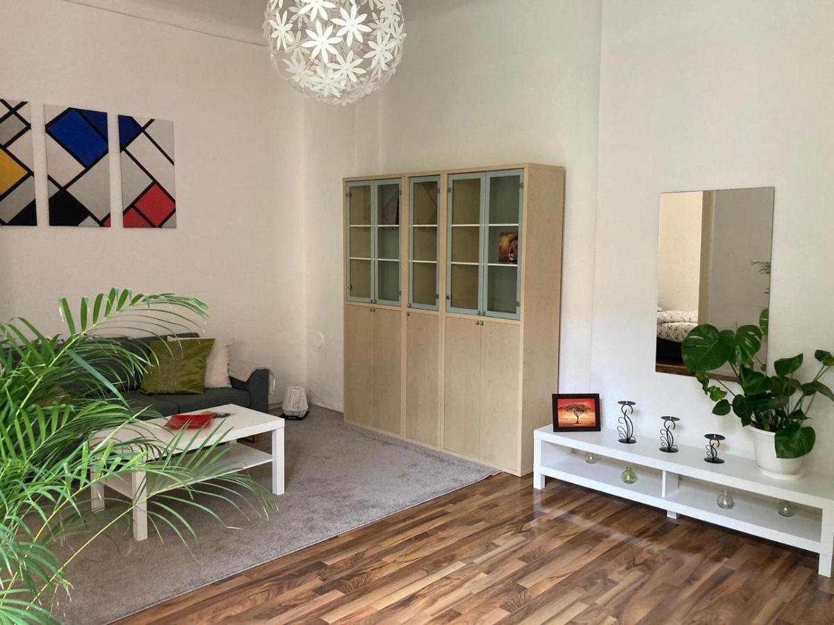 Ferienwohnung Am Schlosspark Charlottenburg Берлін Екстер'єр фото